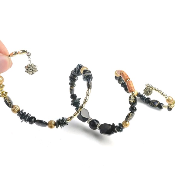 Natural Shell Stone Wrap Bracelet - Picture 2 of 4